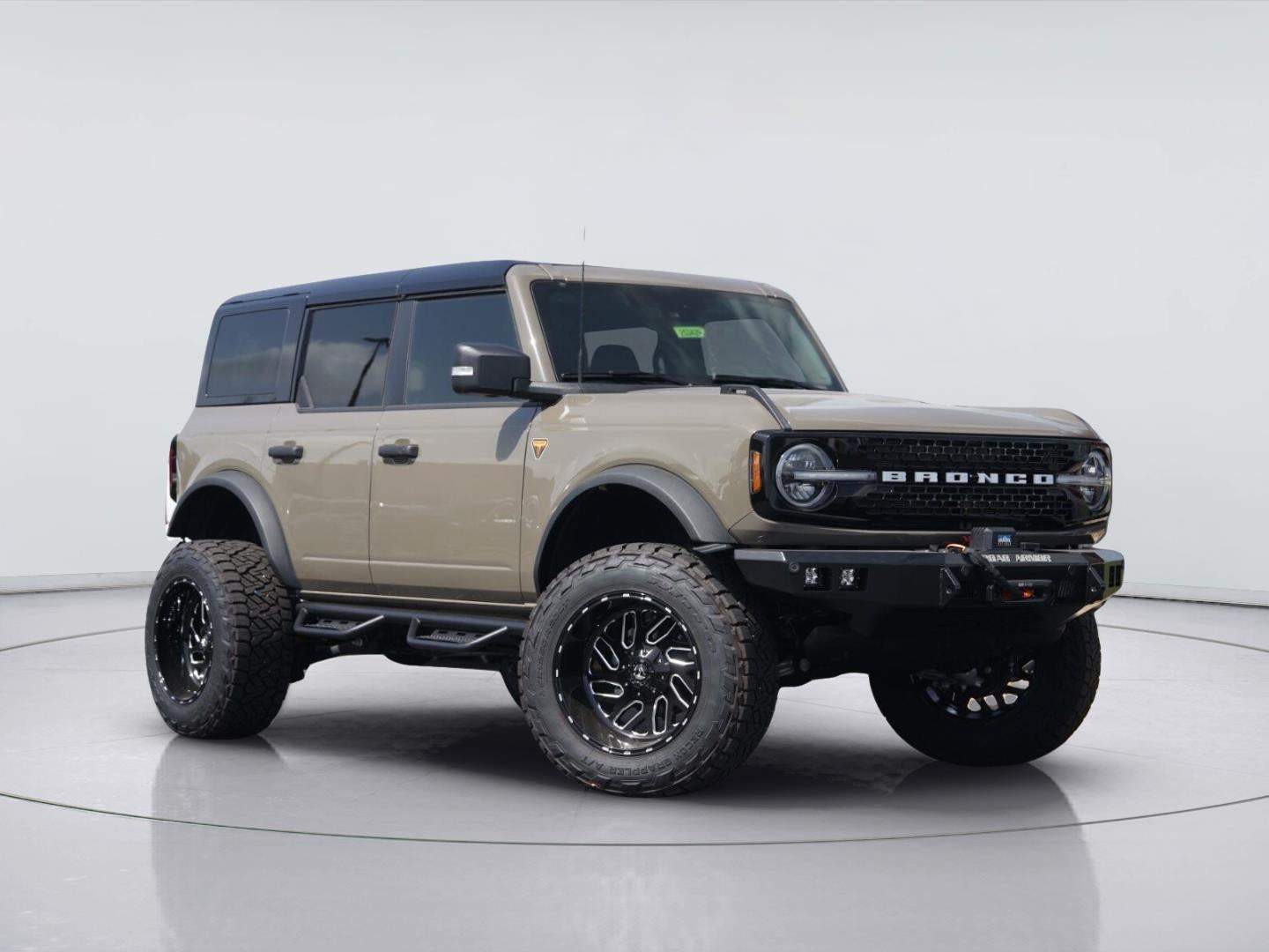 2025 Ford Bronco — side profile view